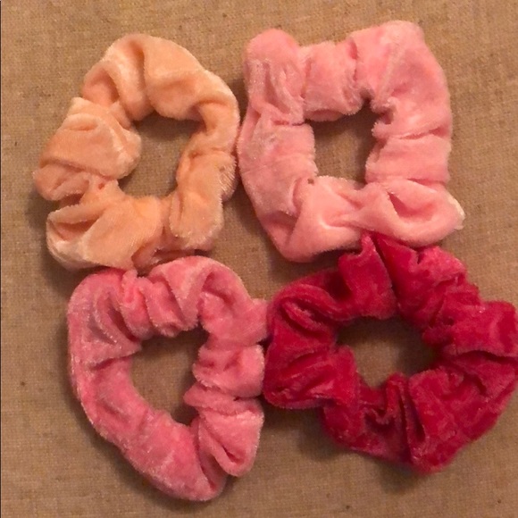 Free People Accessories - 80’s style scrunchies